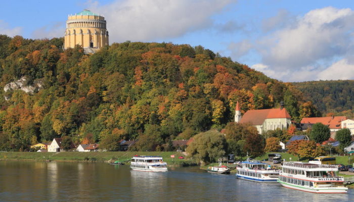 Befreiungshalle auf dem Michelsberg nordöstlich des Donaudurchbruchs
